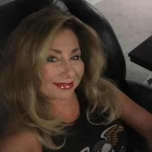 Meet your Posher, Deborah